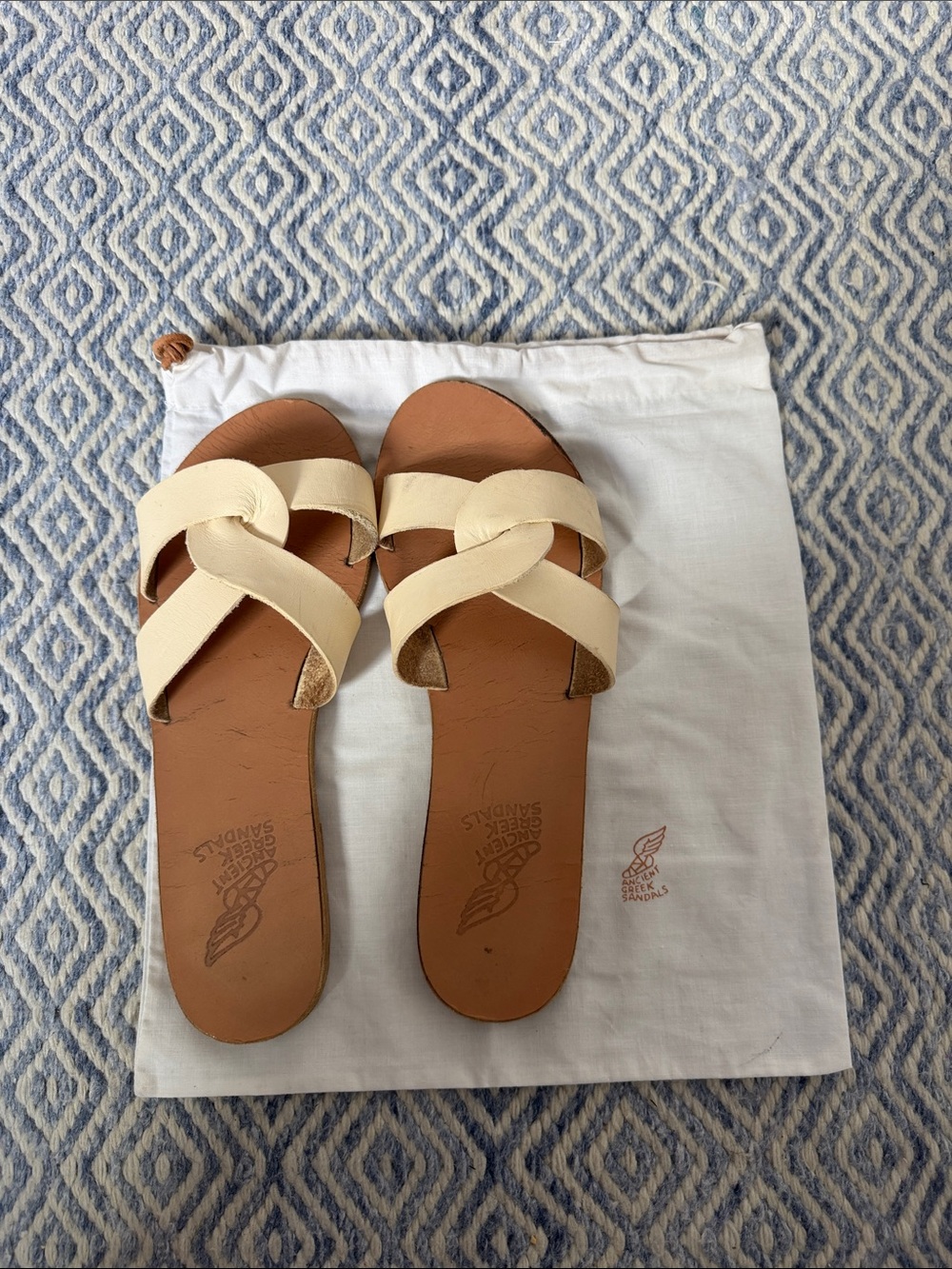 Ancient Greek Sandals Cream Knot Leather Slide Sandals